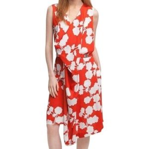 100% Crepe Silk Diane Von Furstenber, & Belt